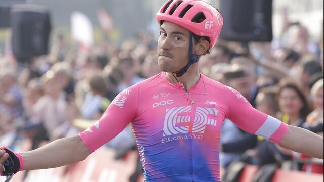 Alberto Bettiol verrassende winnaar Ronde van Vlaanderen