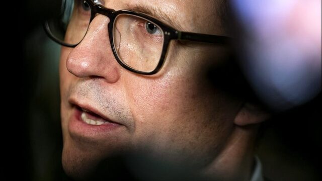 Dekker: 'Voor de sociaal advocaten is er wel wat geld'