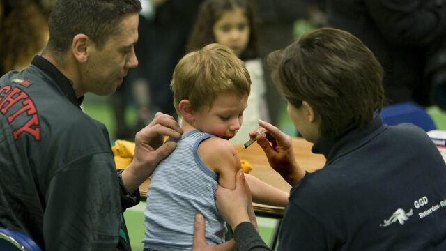 Ziektekiemen in een gezond lijfje? Vaccineren kun je leren