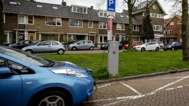 Elektrisch rijden is de toekomst, maar gemeenten moeten flink aan de bak
