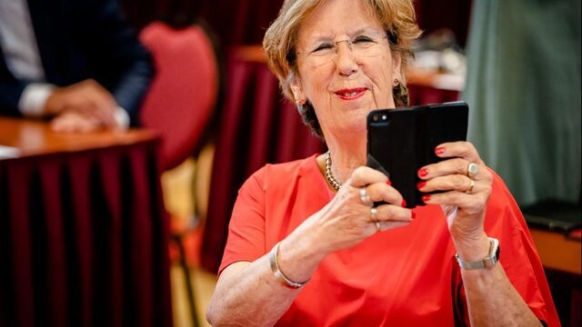 Jorritsma: 'Goed dat premier de touwtjes weer aanhaalt'