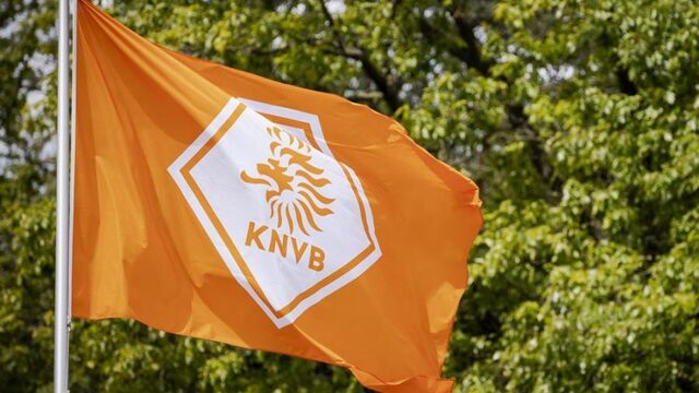 Stand.nl: 'De KNVB neemt te weinig stelling tegen mensenrechtenschendingen in Qatar'