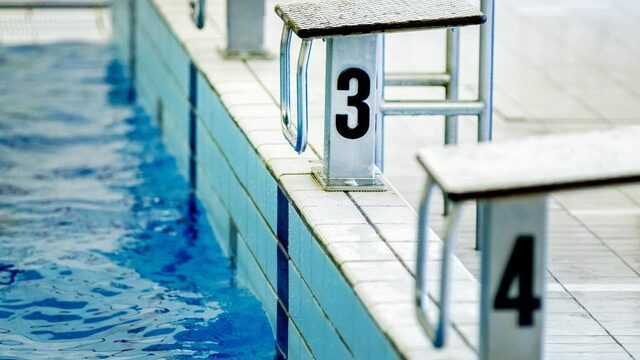 Veel belangstelling voor gratis zwemles in Rotterdam