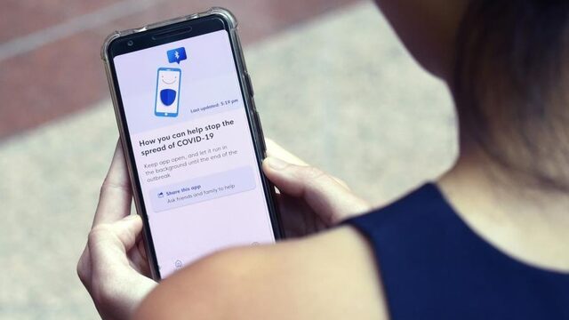 Volg-apps tegen corona: 'Levensgevaarlijk om overheden data te laten verzamelen'
