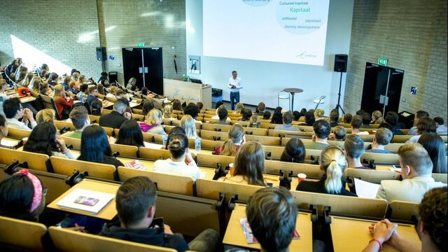 Stand.nl: De schulden van studenten nemen zorgwekkende proporties aan