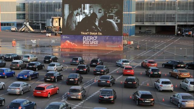 Een drive-in festival in coronatijd: 'Het is de bedoeling dat er getoeterd wordt'