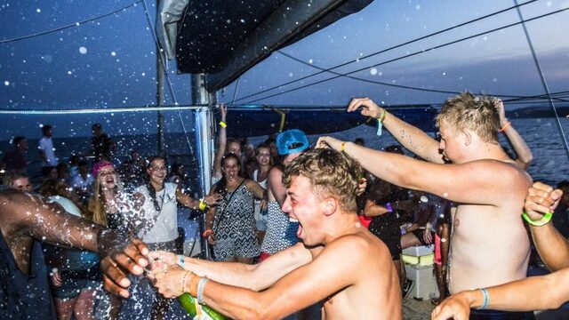 Zelfs 18-jarigen vinden GroenLinks plan onverstandig: 'Een vakantie komt het eerst in mij op'