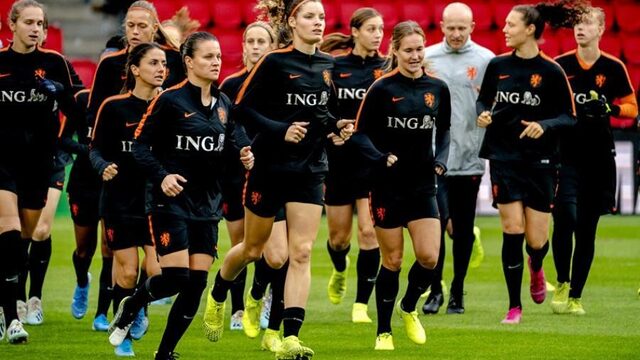 Oranjeleeuwinnen kunnen tegen Rusland grote stap richting EK zetten