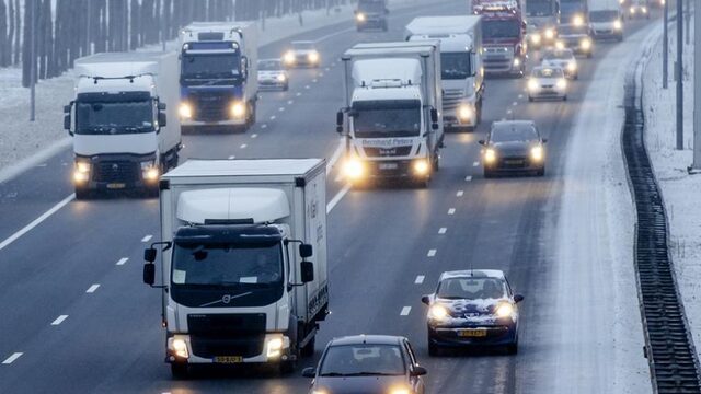 'Houd startkabels bij de hand': tips voor rijden in het winterweer