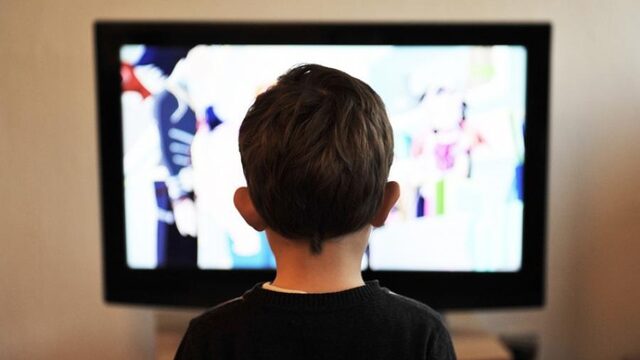 Stand.nl: Er wordt te veel gevloekt in de media