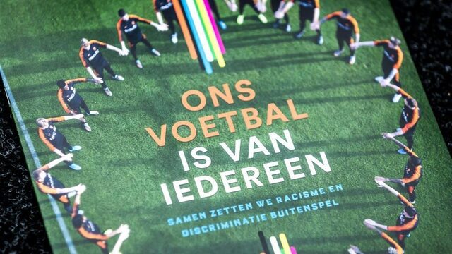 14 miljoen voor aanpak racisme in het voetbal: ‘Dit moeten we onderdrukken’