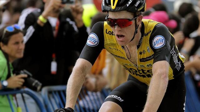 Kruijswijk stijgt na ontsnapping naar plaats vijf in Vuelta