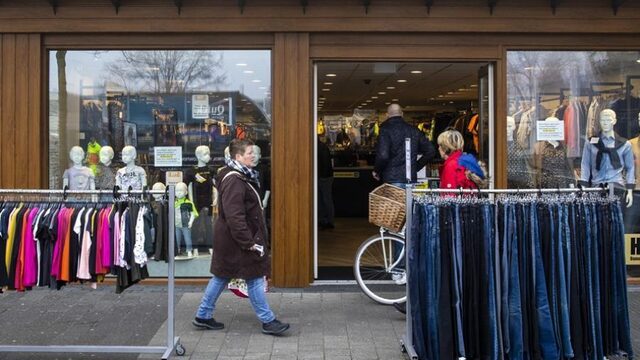 Stand.nl: 'De winkels moeten weer helemaal open'