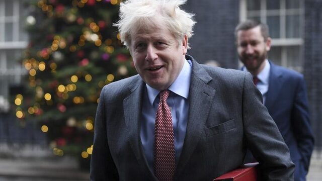 'Johnson vindt politieke overlevingskans belangrijker dan economische schade van het land'