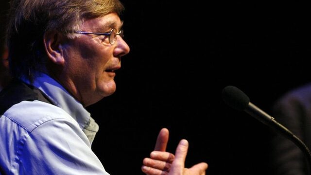 Ab Osterhaus: verleng de lockdown en neem extra maatregelen