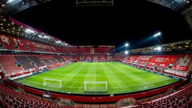 KNVB-voorzitter: 'Slotfase Eredivisie met publiek raakt steeds verder uit zicht'