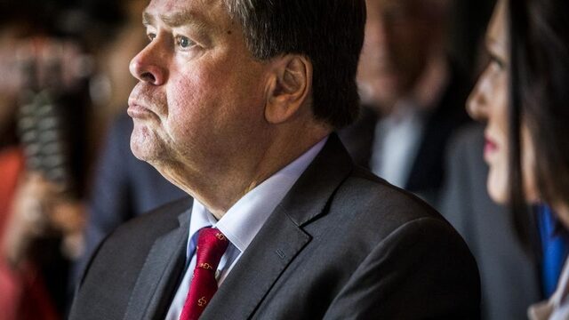 Tichelaar (PvdA): Achteraf was het een 'misser' om fractievoorzitter te zijn in de Tweede Kamer