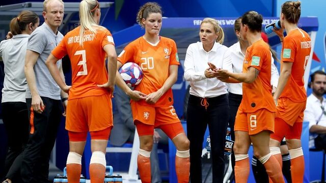 Stand.nl: Om het succes uit te bouwen moeten we meer investeren in vrouwenvoetbal