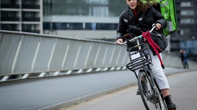 ANWB waarschuwt om niet de weg op te gaan, ook problemen op spoor