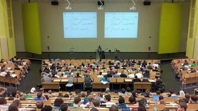 Meer druk op studenten geeft betere studieresultaten