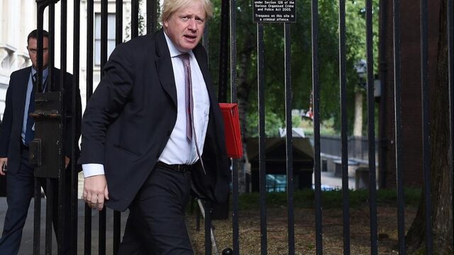 Boris Johnson stapt op, Brits kabinet wankelt