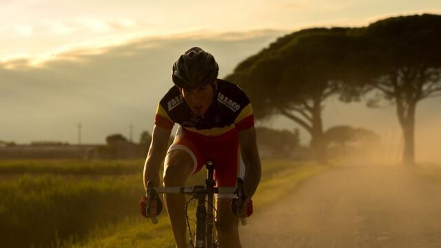 Wielrennen is levensgevaarlijk in de film 'Coureur'