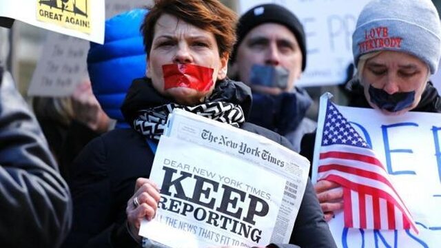 De journalisten versus Trump: hoe om te gaan met zijn leugens?