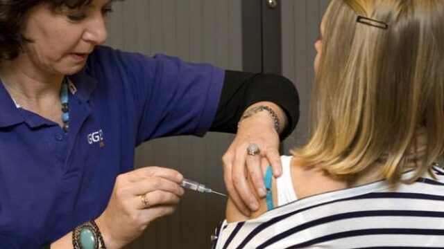 Twee miljoen voor meer uitleg over vaccinaties