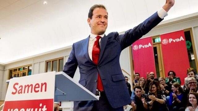 'Uitstel besluit Oekraïne-referendum raakt aan grenzen van de wet'