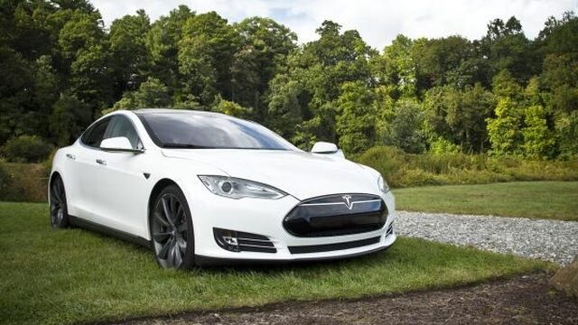 TrendingVandaag: Tesla-rijders maken de meeste snelheidsovertredingen