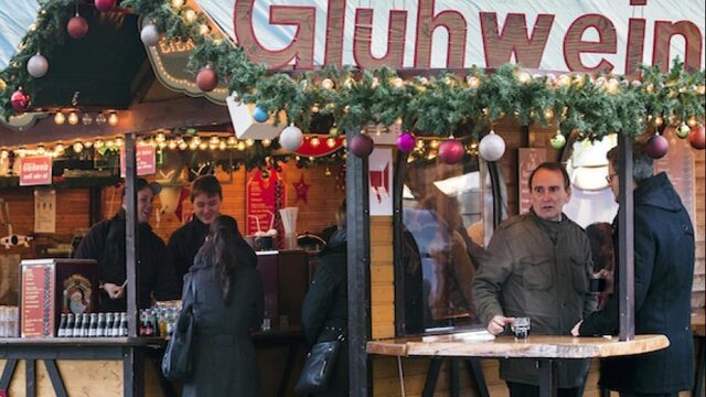 Alcohol onder de 18: 'Eén glaasje met Kerst geeft het verkeerde voorbeeld'