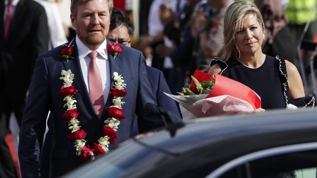 Koning Willem-Alexander biedt excuses aan voor geweldsontsporingen Indonesië