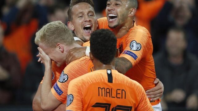 Oranje gaat na heet avondje tegen Noord-Ierland aan kop in kwalificatie