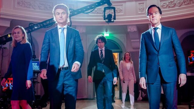 Waarom je politici zo vaak 'ik maak hem even af' hoort zeggen