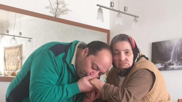 Podcast: Moeten migrantenkinderen voor hun ouders zorgen?