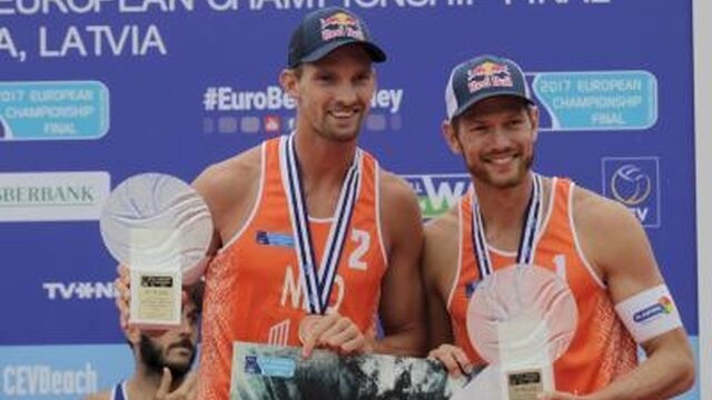 Gouden feest hoog boven Doha voor beachvolleyballers