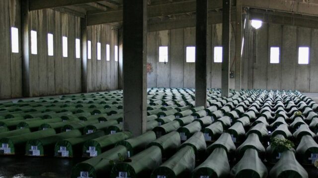 Vandaag worden 8 slachtoffers van de genocide in Srebrenica begraven