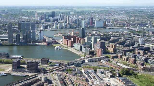 Ambtelijke top van ministeries blijft uitkomsten van rapporten aanpassen
