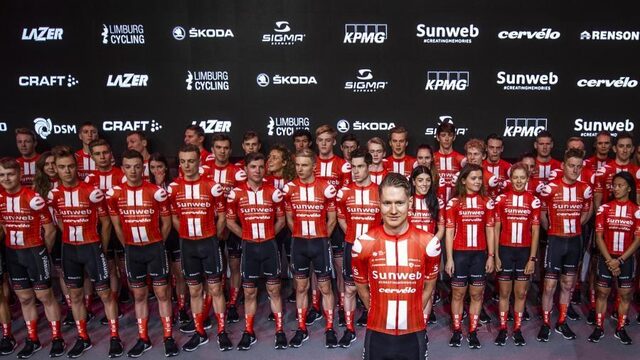 De ploegpresentatie van Sunweb zonder Tom Dumoulin: 'Veel minder chaos'