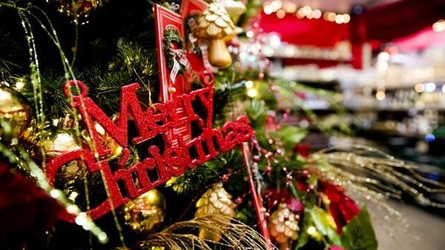 Einde voor Parijse kerstmarkt vanwege verkopen rommel