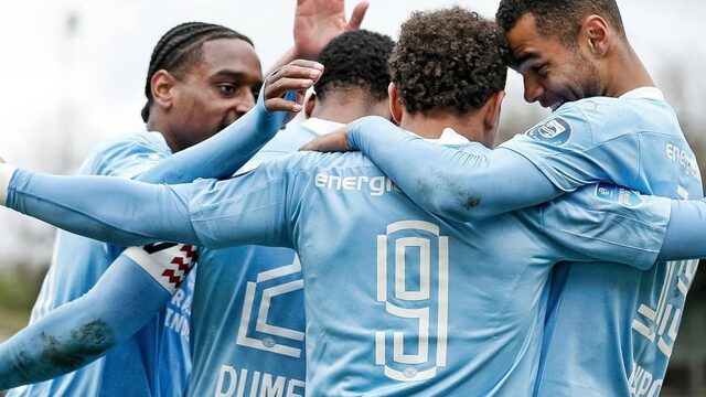 Zakelijke overwinning voor PSV: 0-2