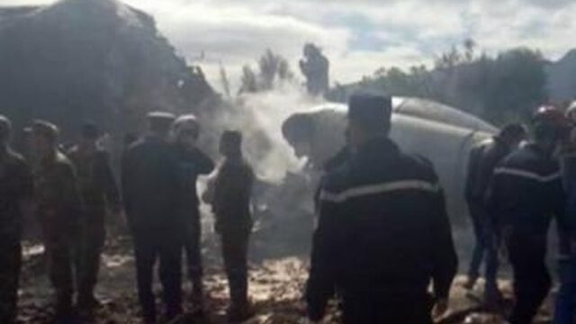 Meer dan 250 doden bij vliegtuigcrash Algerije
