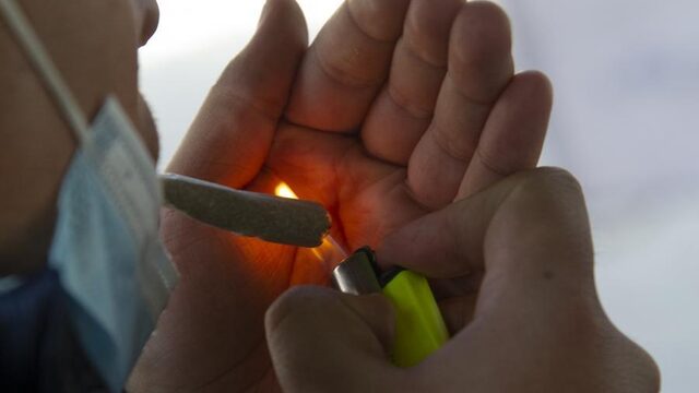 Een joint gerookt of tippelzone bezocht? Zo overleeft een politicus een jeugdzonde