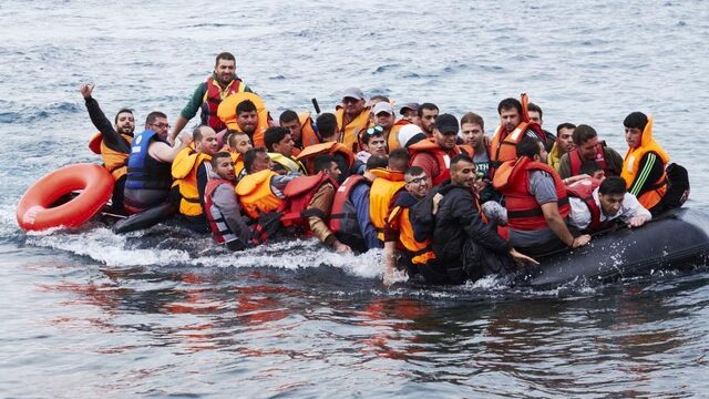 “Lidstaten moeten samen buitengrens Europa beschermen tegen migranten, niet alleen hun eigen”