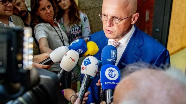 Grapperhaus en Snel: 'beiden toeristen op hun eigen ministerie'