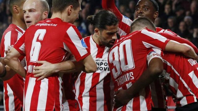 Voetbalpodcast #85: 'Als je zo op je gat ligt, is dit goed herstel van PSV'