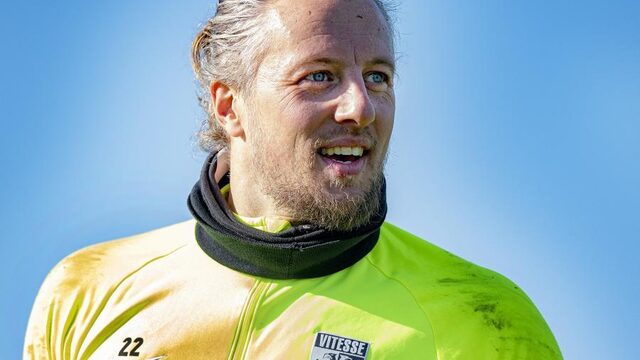 Vitesse-doelman Pasveer nog lang niet versleten: ''Leeftijd is maar een nummer'