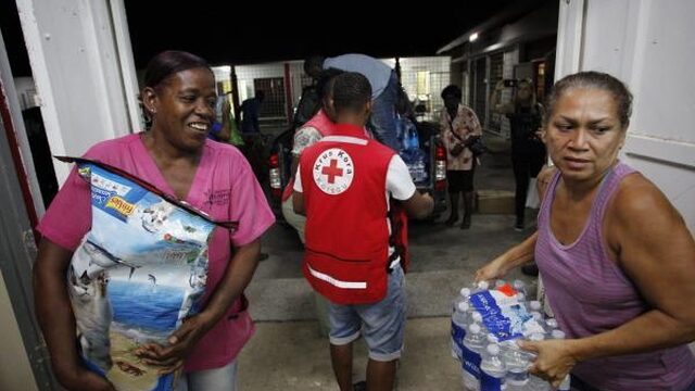 'Humanitaire hulpverlening Sint-Maarten komt traag op gang'