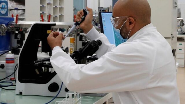 Vaccin van Sanofi en GSK werkt niet goed genoeg bij ouderen, ontwikkeling vertraagd