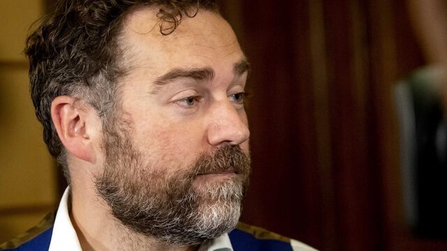 Afzwaaiende Dijkhoff: Politici, neem mensen mee in je denkprocessen